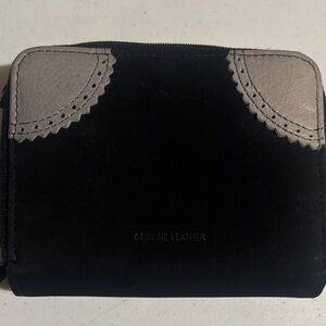 Elegant Black and Gray Leather Women's Wallet